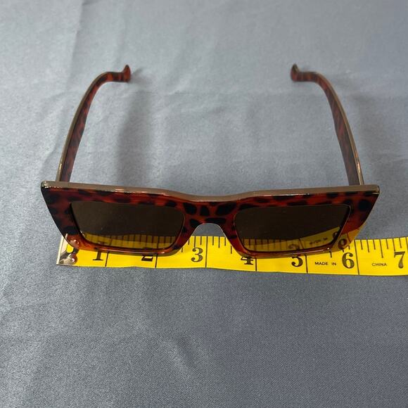 Animal Print Square Frame Fashion Sunglasses Brown Lenses - Picture 6 of 8